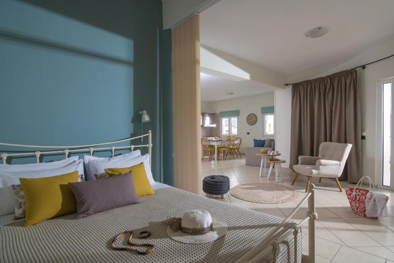 Luxury Suite with Sea View image 1