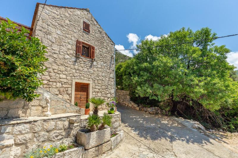 Summer Cottage - image 15