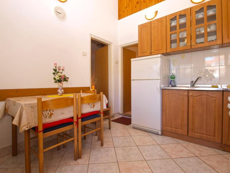Apartments Mladen 1588 - image 14