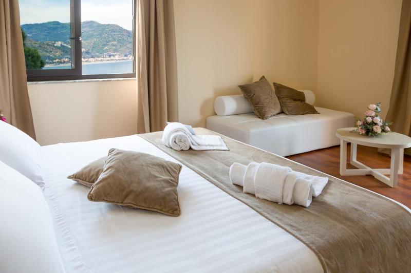 Hotel Villa Esperia - image 19