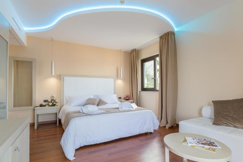 Hotel Villa Esperia - image 25