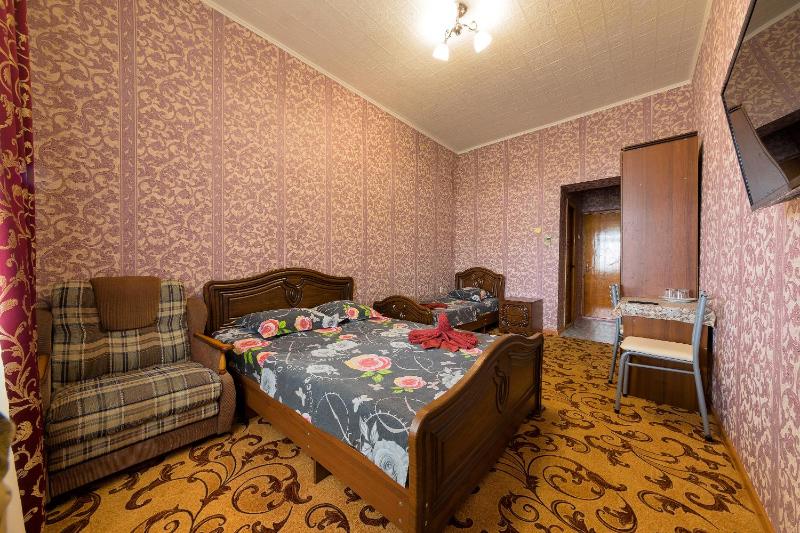 Standard Triple Room image 1