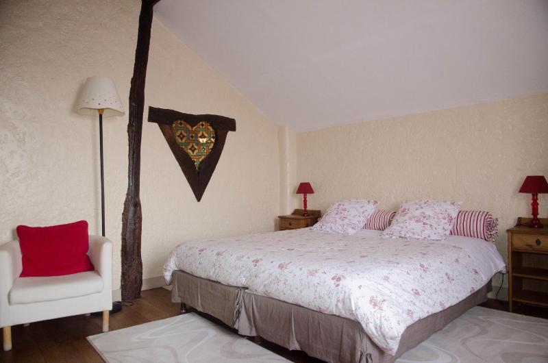 Deluxe Double or Twin Room image 2