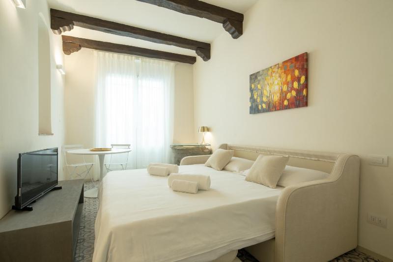 Apartment with Terrace image 2