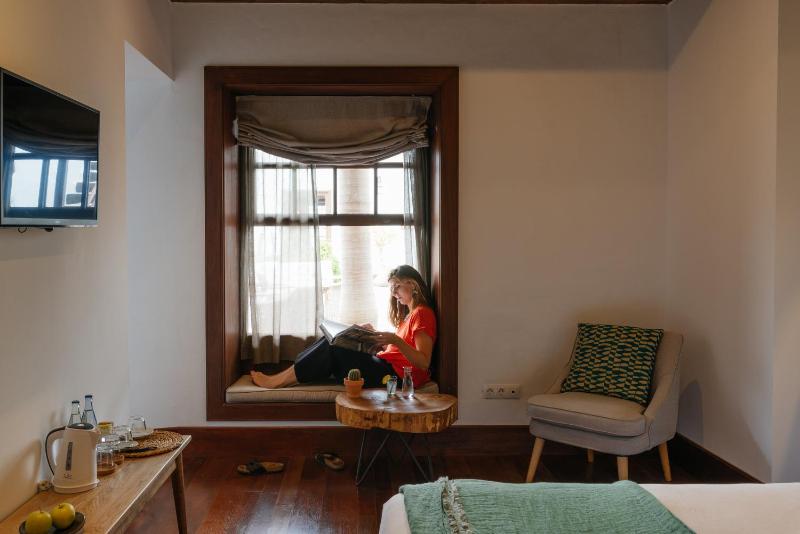 Double Room image 4