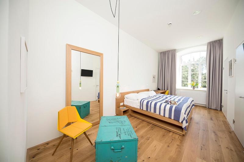 Single Room image 2
