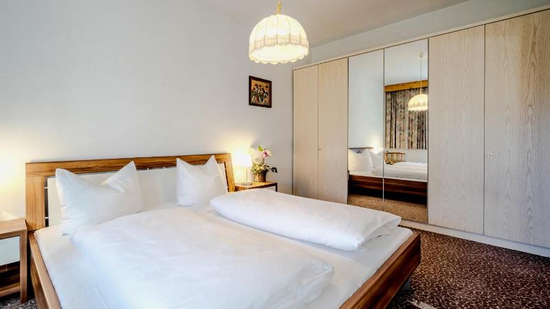 Three-Room Apartment image 1