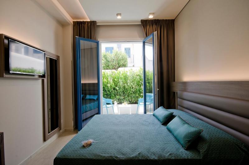 Hermes Hotel - image 20