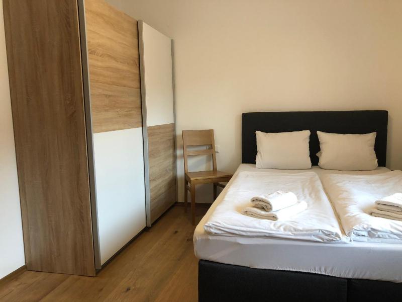 Budget Double Room image 4