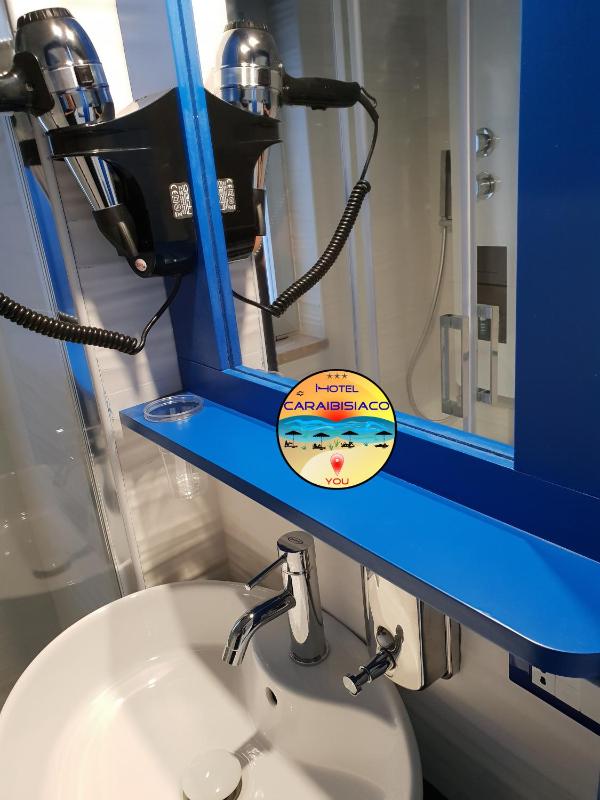 Economy Double Room image 3