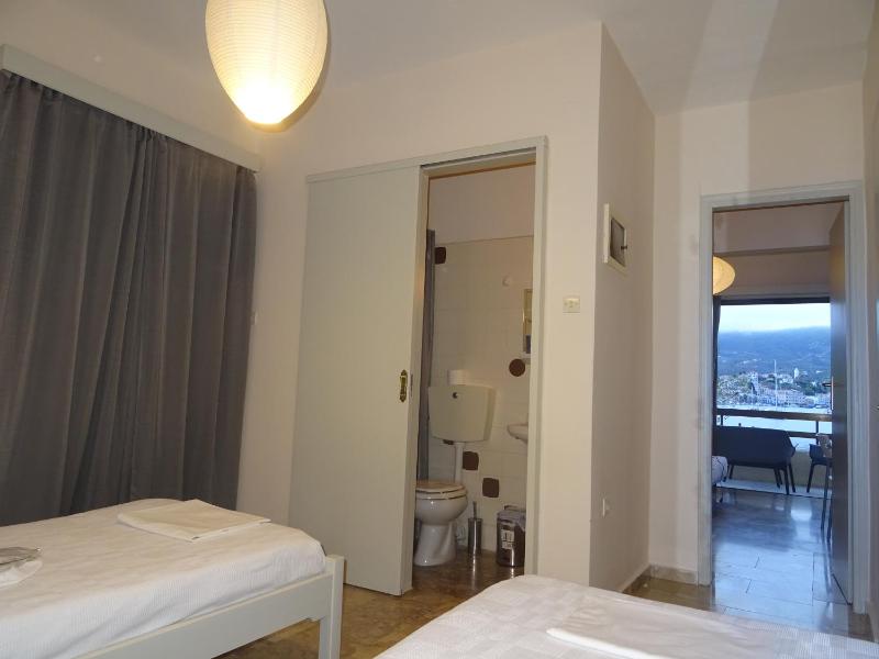 Family Room with Sea View image 2