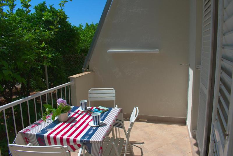 Studio with Terrace image 2