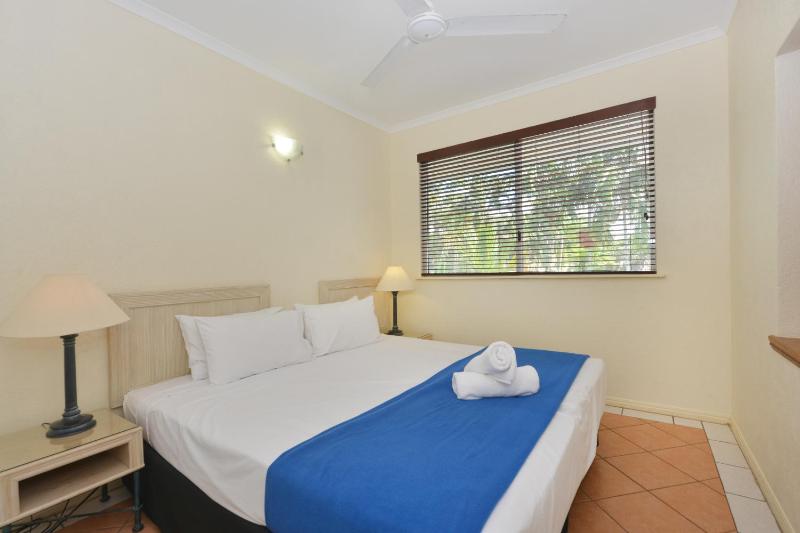 Seascape Holidays - Coral Apartments - image 25
