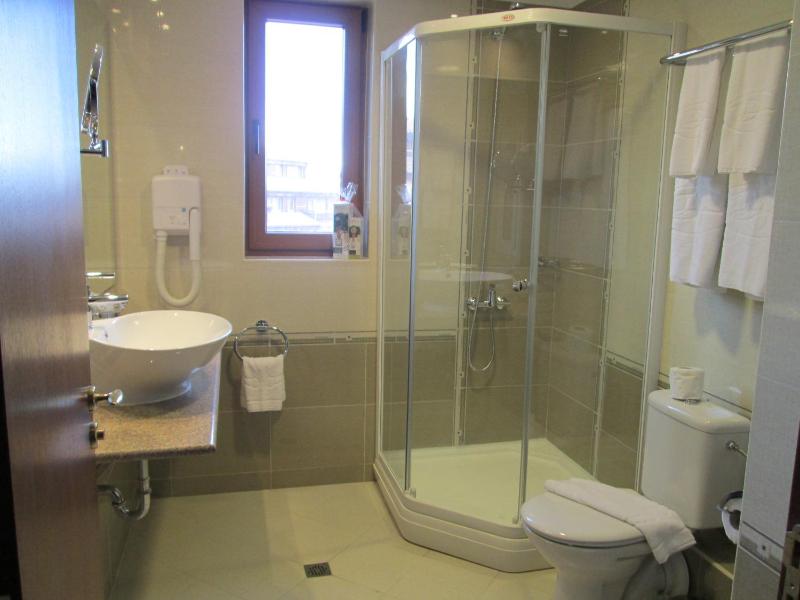 One-Bedroom Apartment with Balcony (3 Adults) image 3