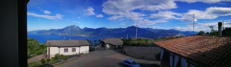 Double Room with Lake View image 4