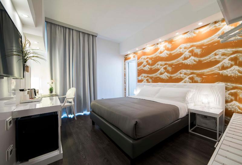 Double Room with Terrace image 1