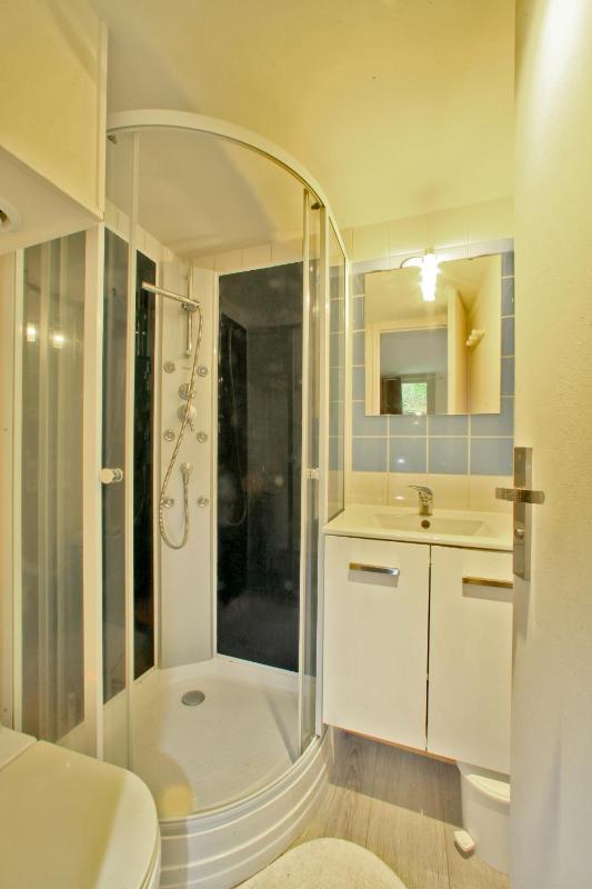 Two-Bedroom Cottage image 2