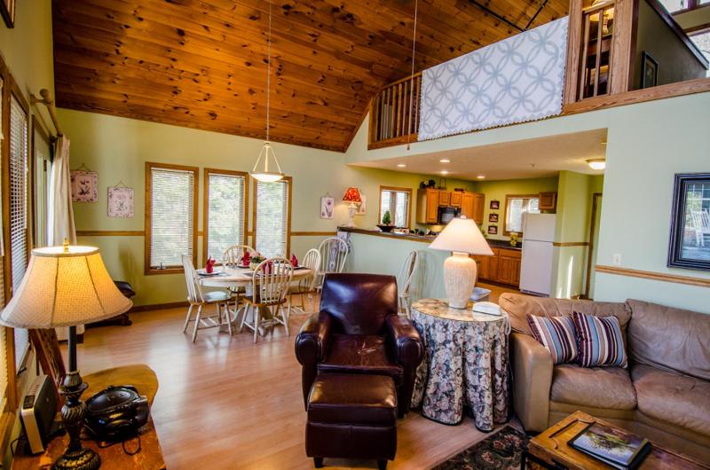 Three-Bedroom House image 2
