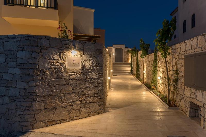 Villa - Beach Front image 1