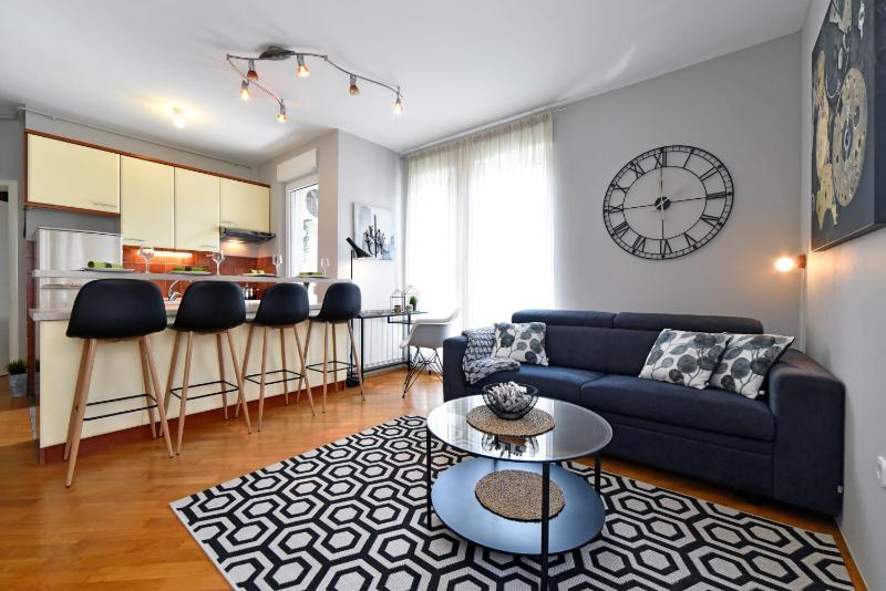 Apartment image 3
