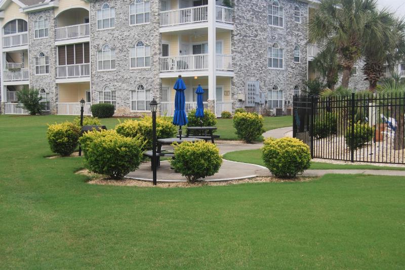 Two-Bedroom Apartment image 4