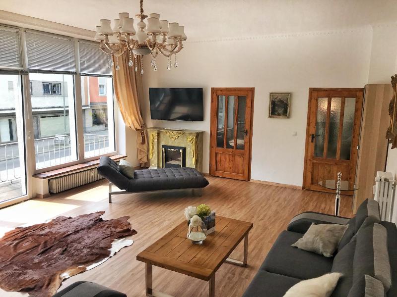 Golden GaPa Central Large Family Apartment 24 - image 38
