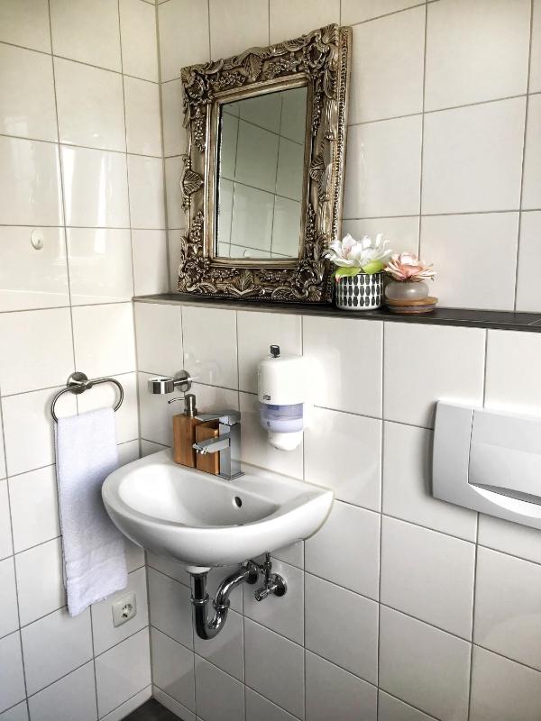 Golden GaPa Central Large Family Apartment 24 - image 26