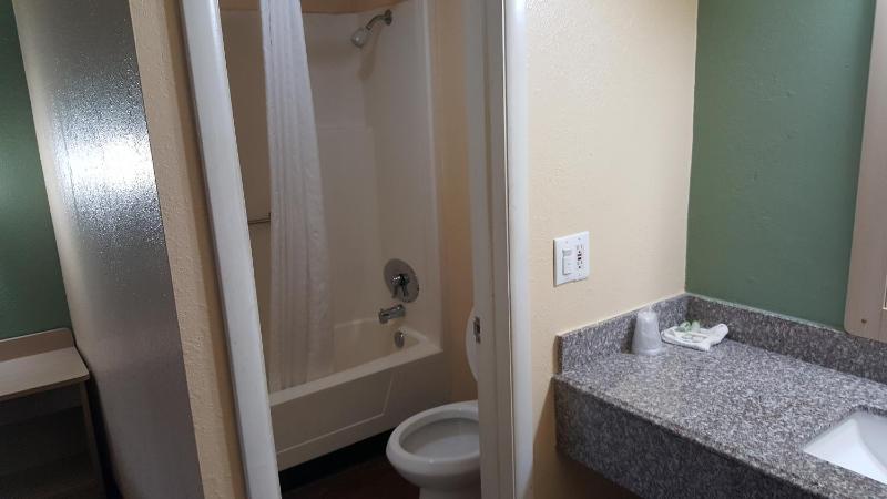 King Room - Non-Smoking image 1