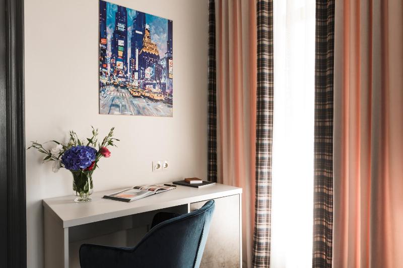 Junior Suite image 3