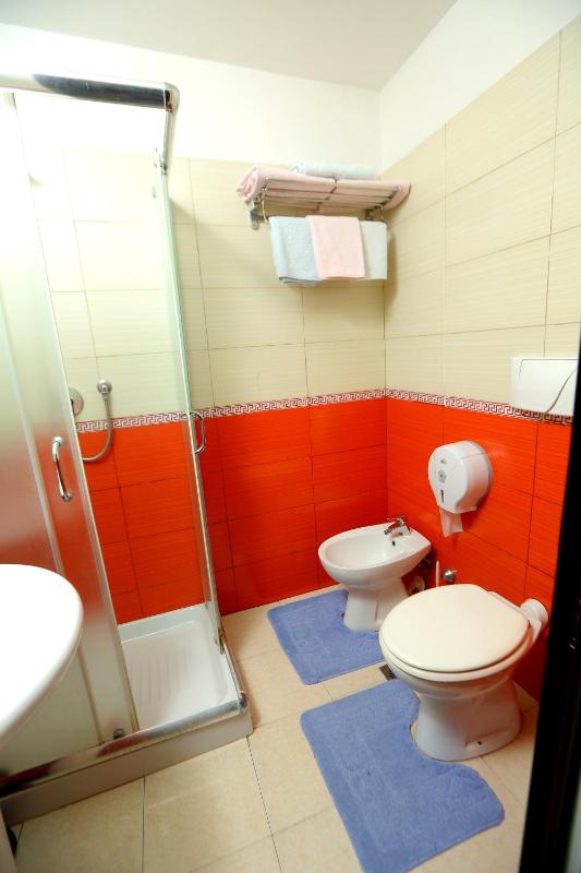 Triple Room image 2