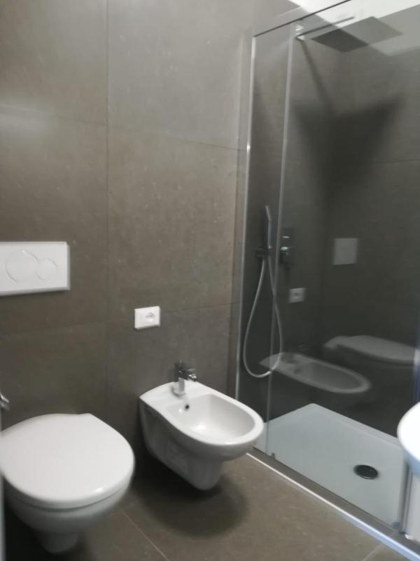 Double Room image 3