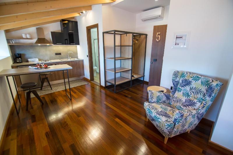 Sofita Hotel - image 10