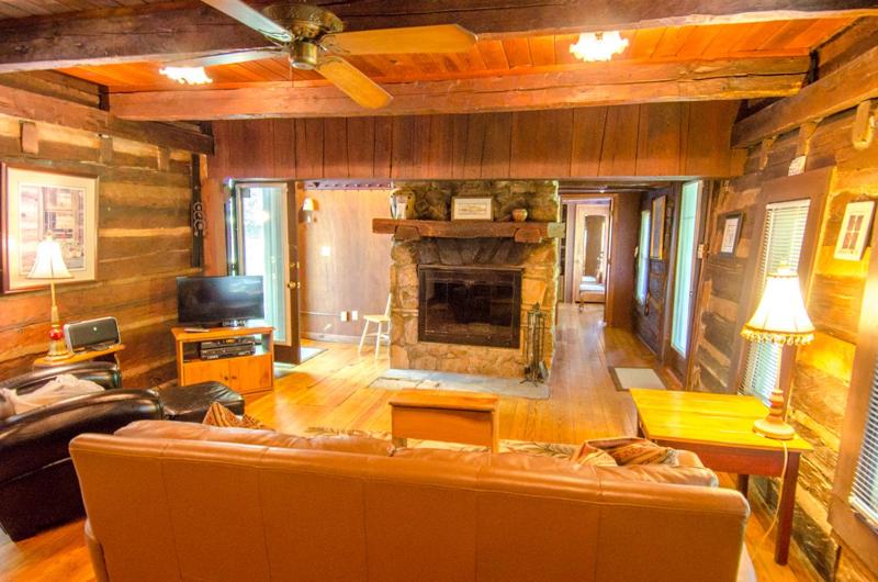 One-Bedroom House image 2