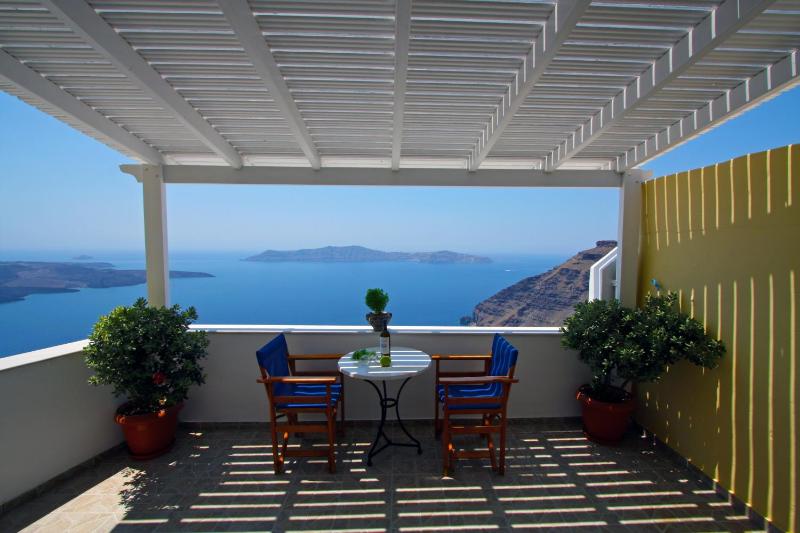Premier Room with Caldera View image 4