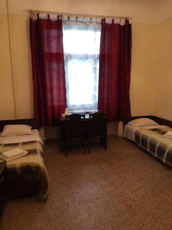Hostel Viktorija with Private Rooms - image 3