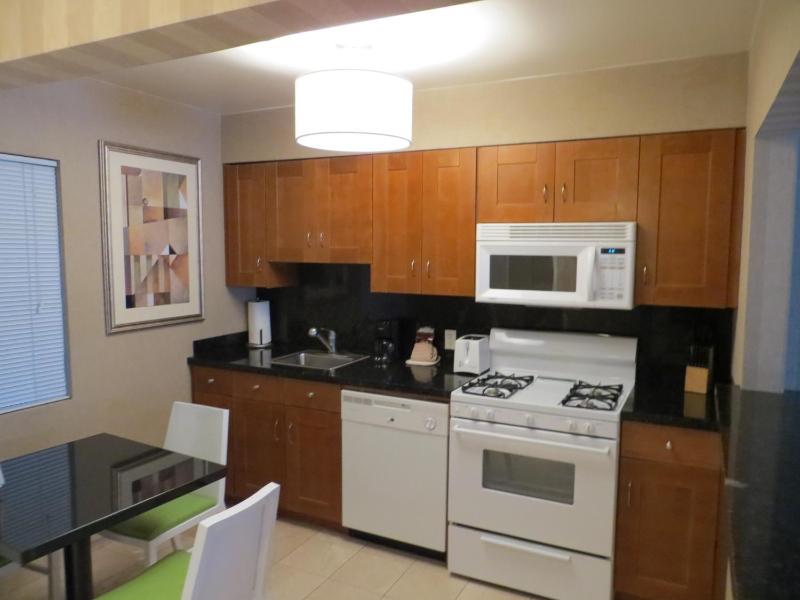 7 Springs Inn & Suites - image 2
