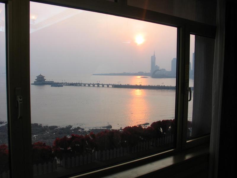 Qingdao Oceanwide Elite Hotel - image 12
