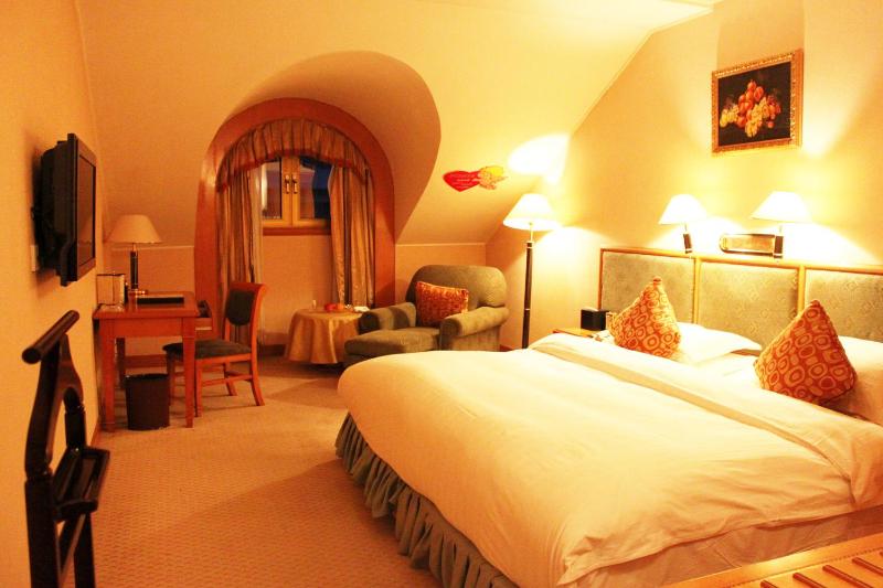 Qingdao Oceanwide Elite Hotel - image 25