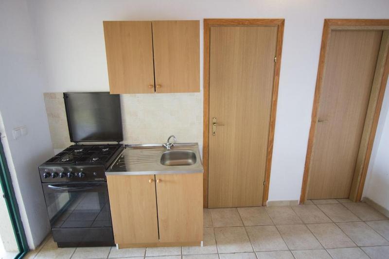 One-Bedroom Apartment with Terrace and Sea View image 3