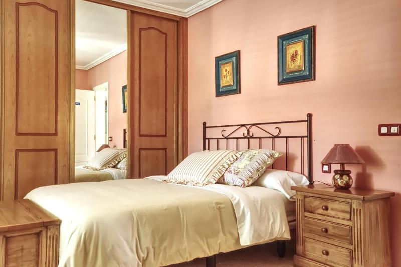 Double Room with Sea View image 1