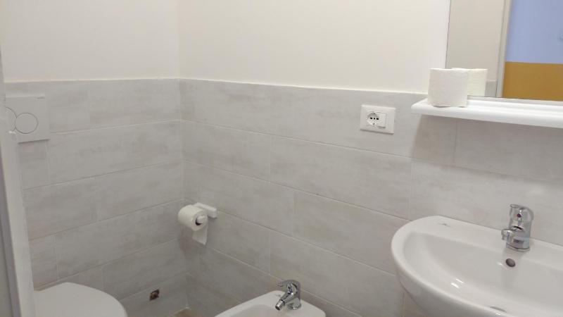 Double Room image 4