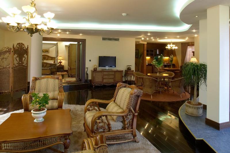 Executive Two-Bedroom Apartment image 3
