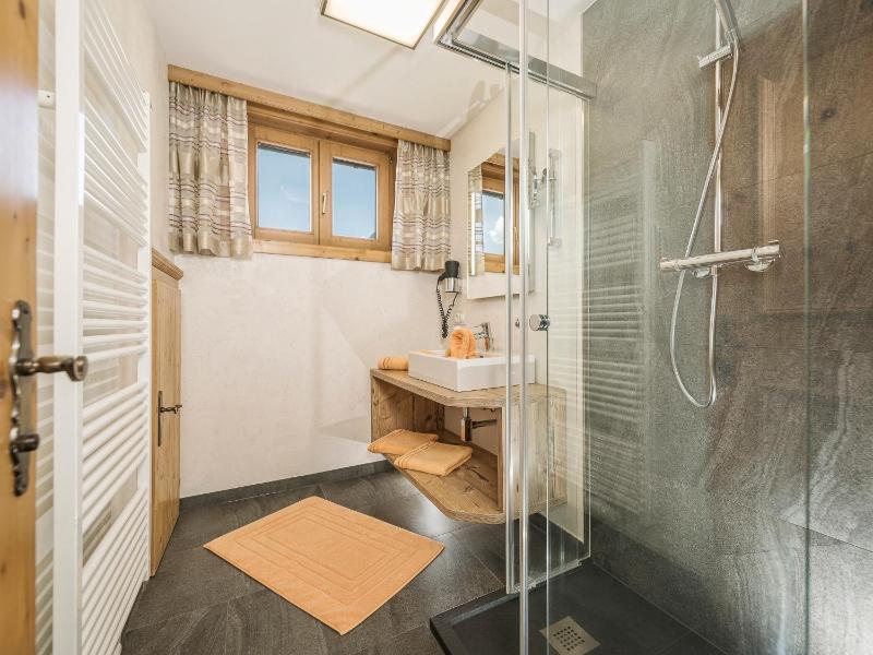 Two-Bedroom Apartment with Balcony image 3