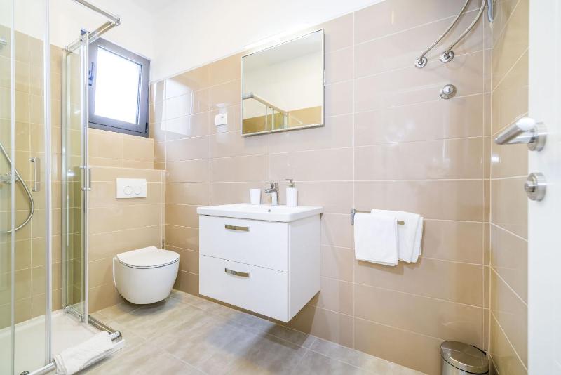 Apartment image 2