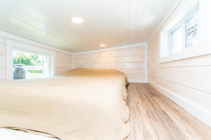 Tiny House Siesta - image 25