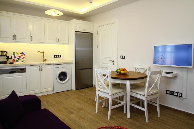 Apartment image 3