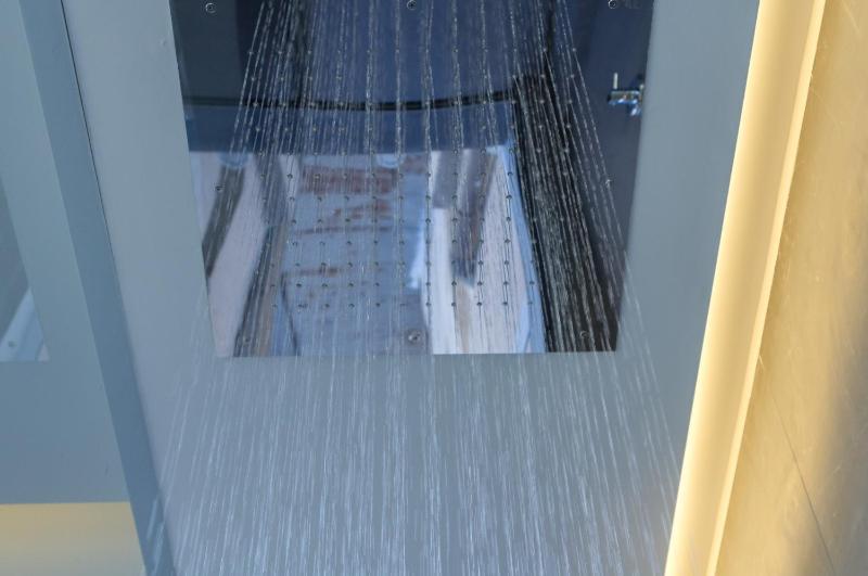 Superior Apartment image 2