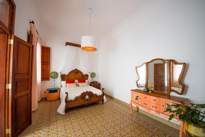 Aminta Home charmy rooms in Vegueta - image 40