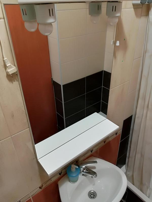 Small Double Room image 2