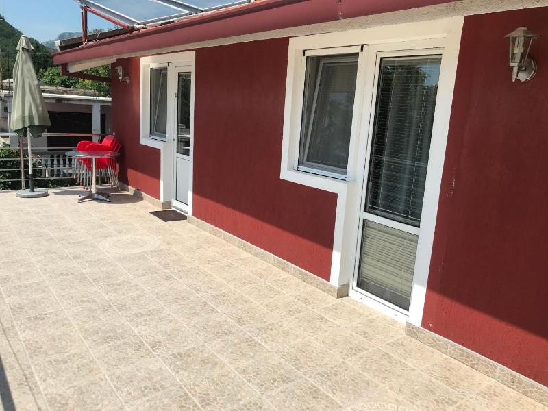 Deluxe Double Room (1 adult + 2 children) image 4